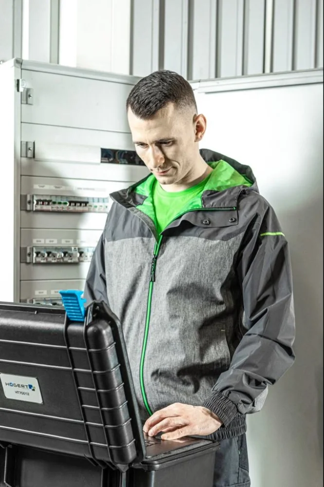 Godekce - Hogert HEINER - K249 Tund Boz